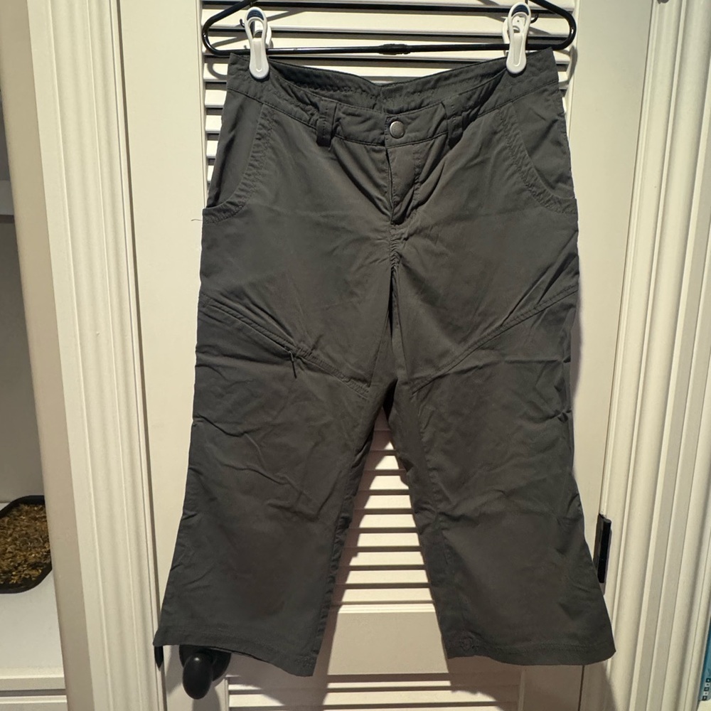 Eddie Bauer Women's Gray Capri